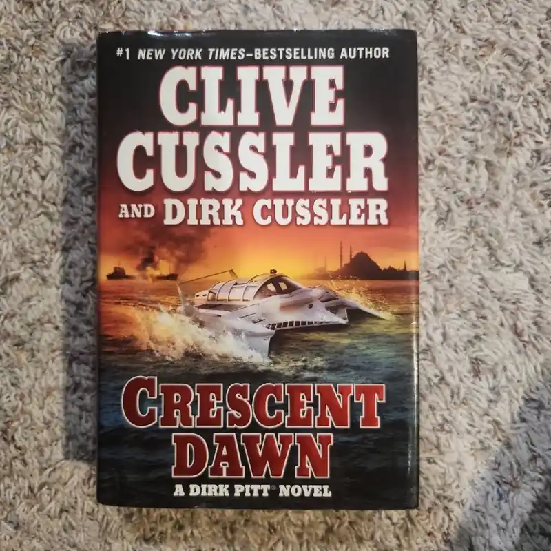 While Supplies Last Crescent Dawn - Clive Cussler; Dirk Cussler